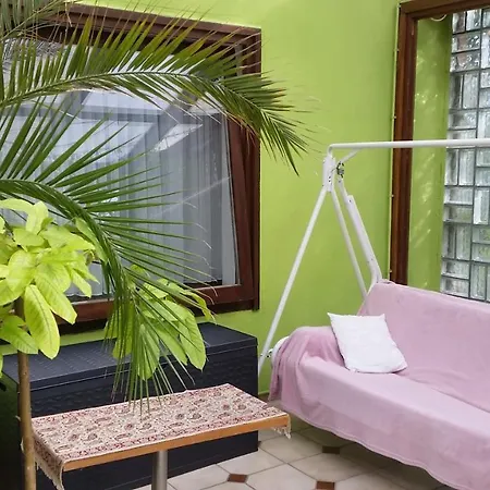 Homestay Haus Bijou *